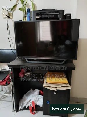 Reading Table and Chair