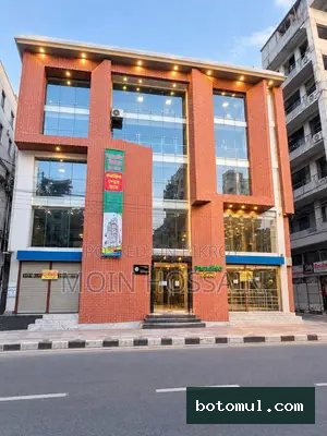 A total of 9,000 sq ft commercial space available for rent in a prime location